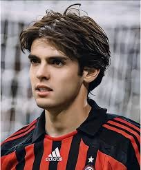 圆梦，在山顶解说解放者杯的男孩获邀与专业解说一起解说秘鲁甲